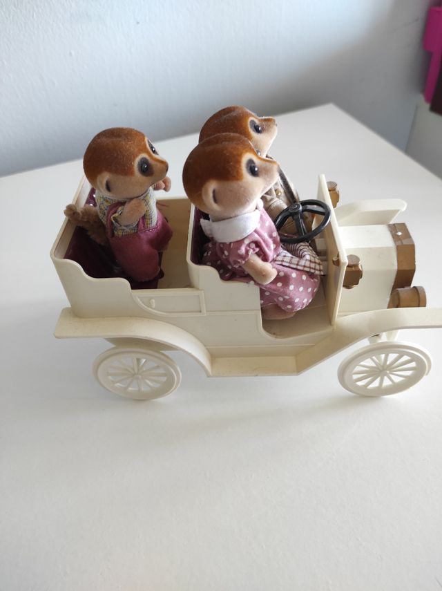 Sylvanian Families. Coche Antiguo