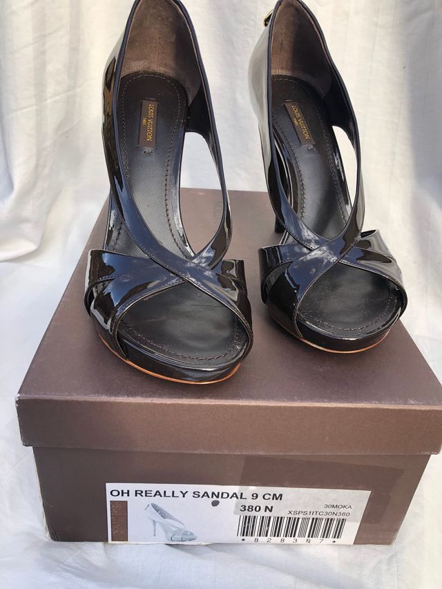 2 Zapatos Louis Vuitton a estrenare