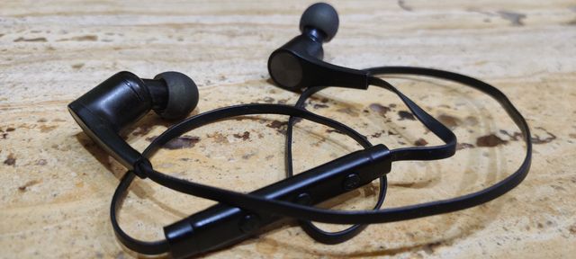 Auriculares bluetooth SoundPEATS