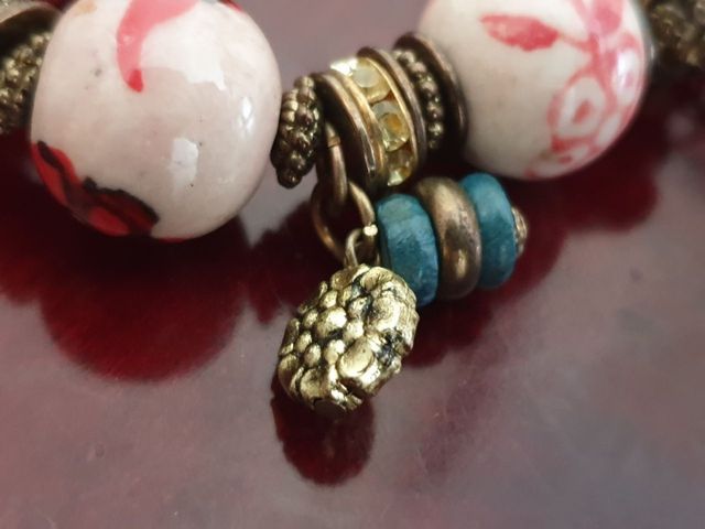 Bonita Pulsera de abalorios