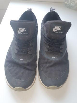 NIKE AIR MAX THEA NEGRAS