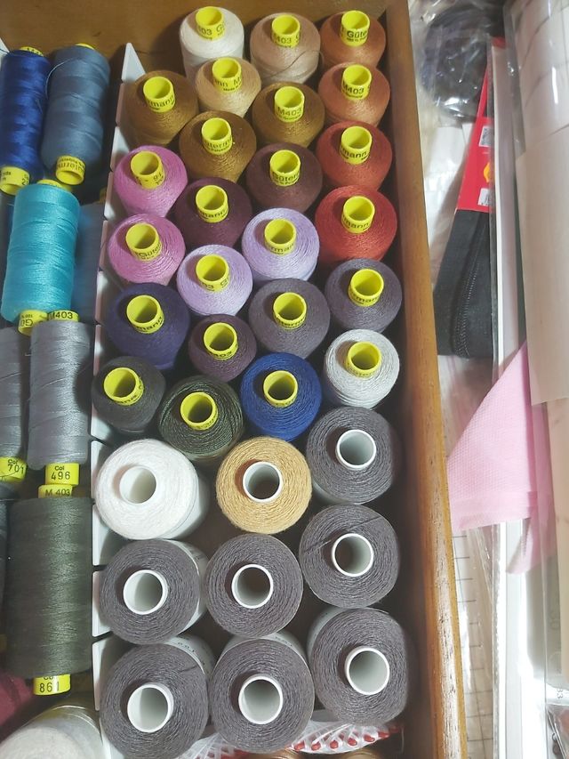 hilos Gütermann M403 y Gütermann Mara 70