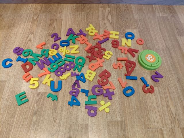 CUBO DE ANIMALES + LETRAS Y NÚMEROS IMANTADOS