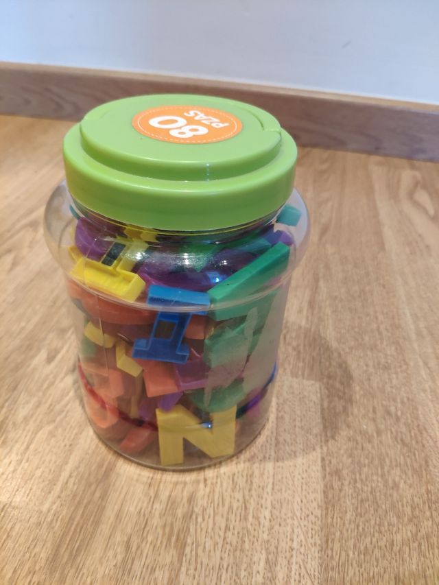 CUBO DE ANIMALES + LETRAS Y NÚMEROS IMANTADOS