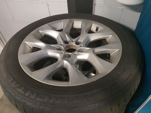 4 Ruedas y llantas Continental