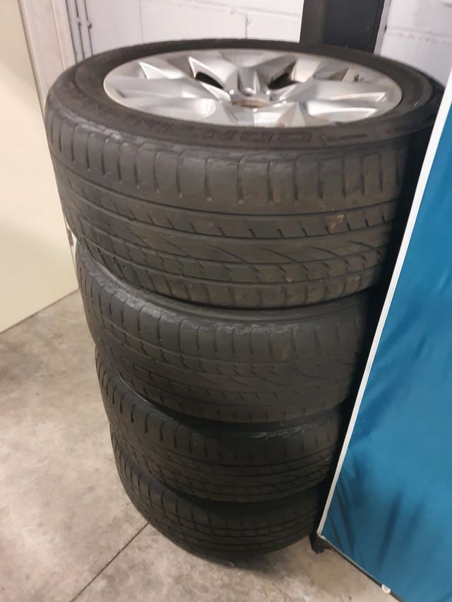 4 Ruedas y llantas Continental