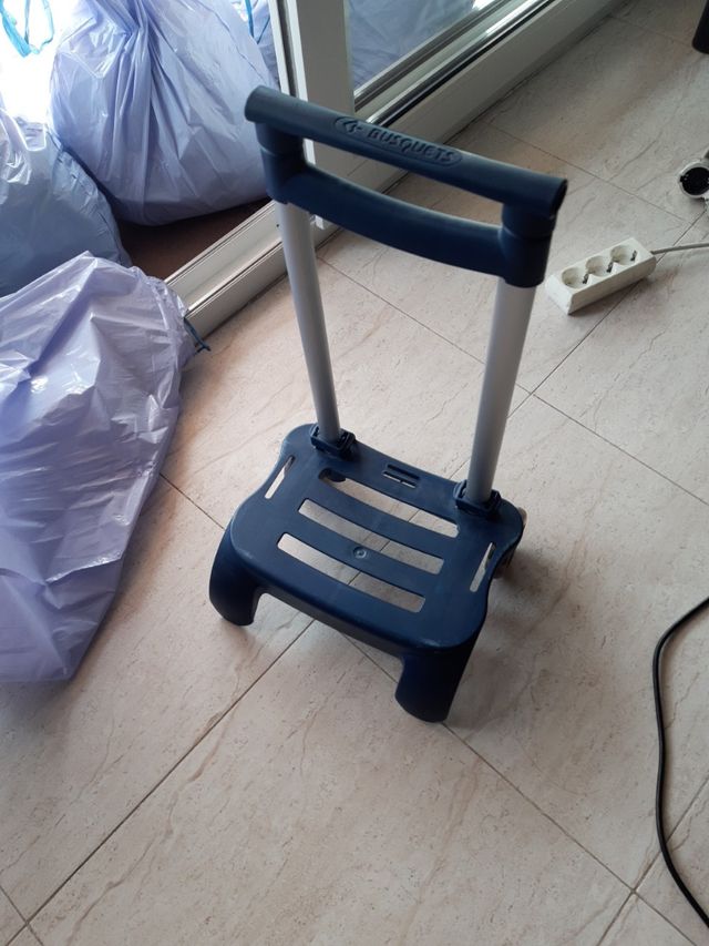 Carrito porta-mochila escolar