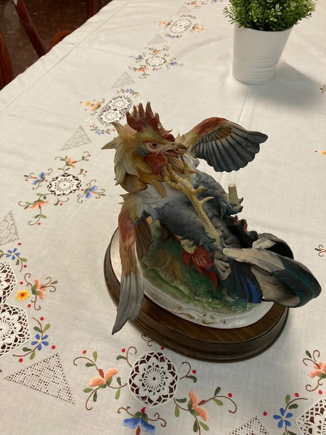 Juego gallos de porcelana