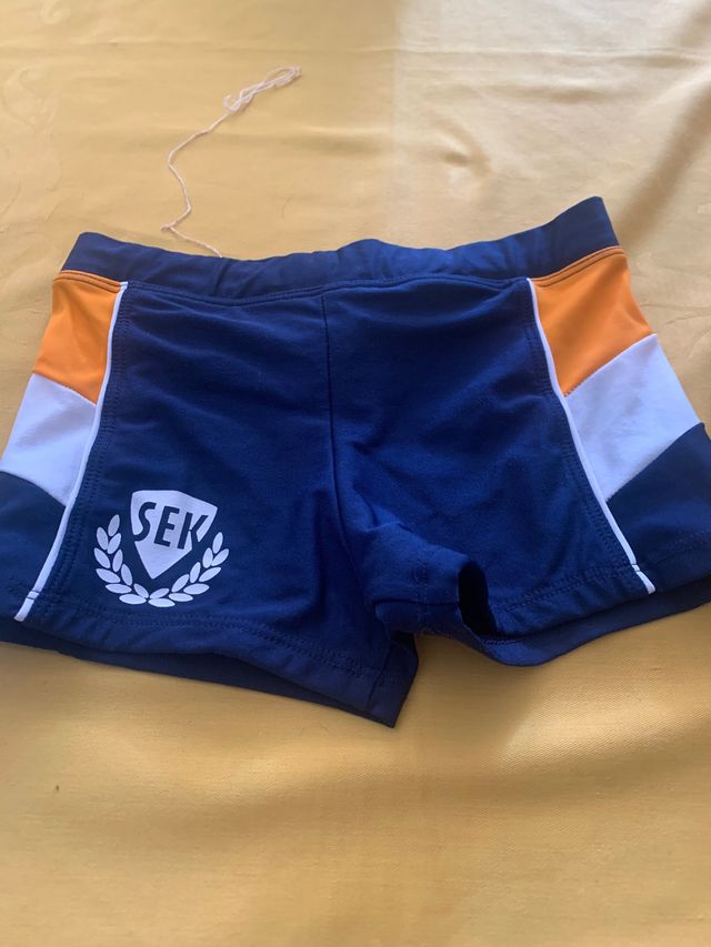 Bañador y gorro sek t 8