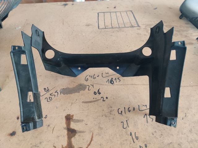 tapas y piezas varias yamaha tmax 500 2007