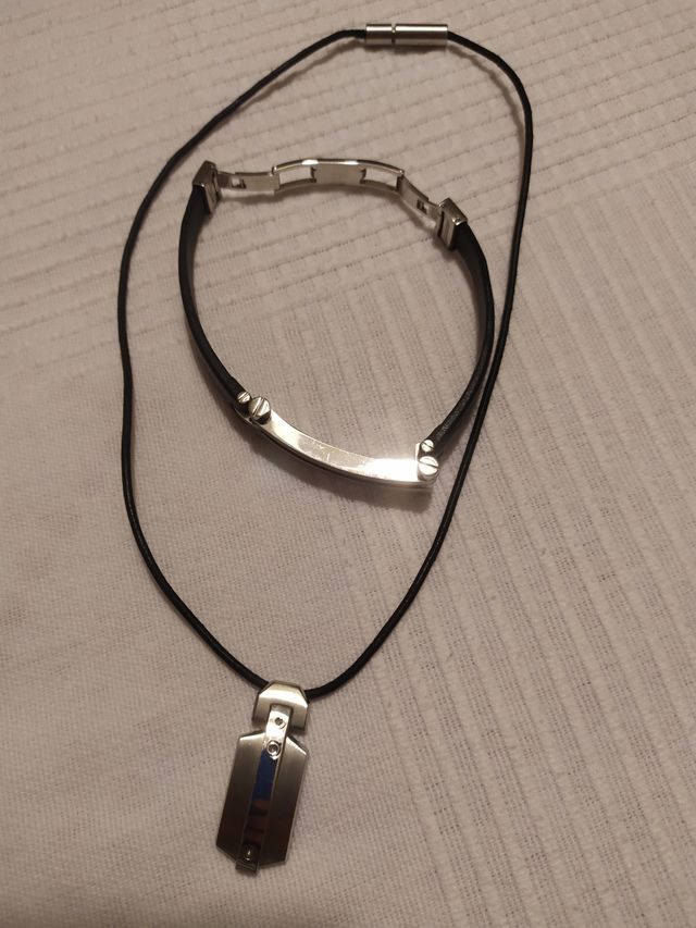 CONJUNTO DE COLGANTE Y ESCLAVA LOTUS