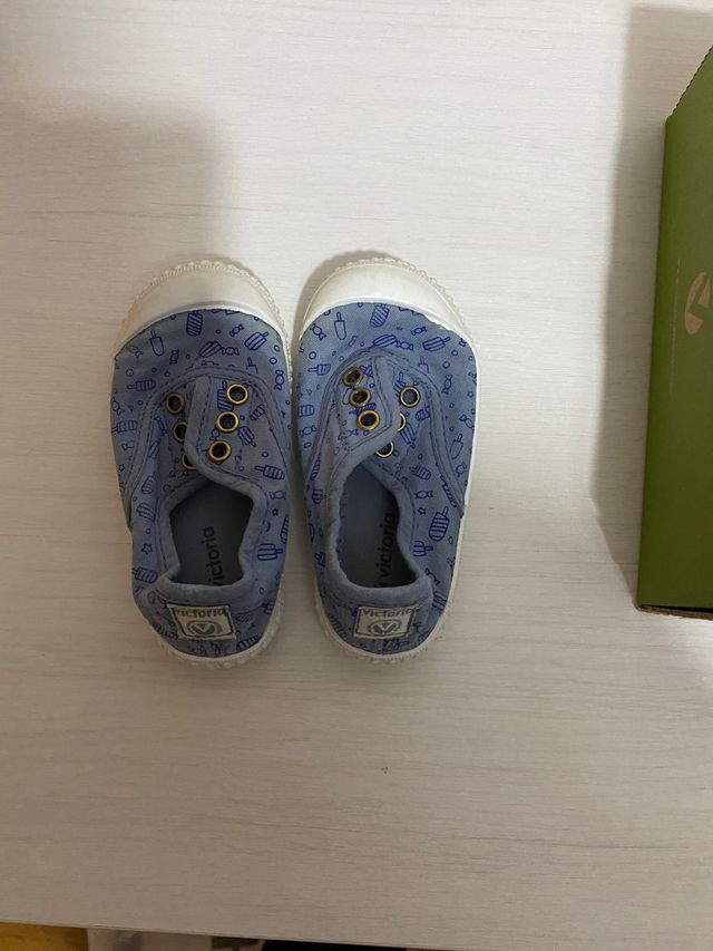 Zapatillas victoria talla 22