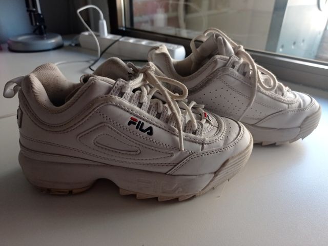 Zapatillas FILA  número 35