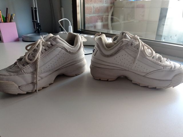 Zapatillas FILA  número 35