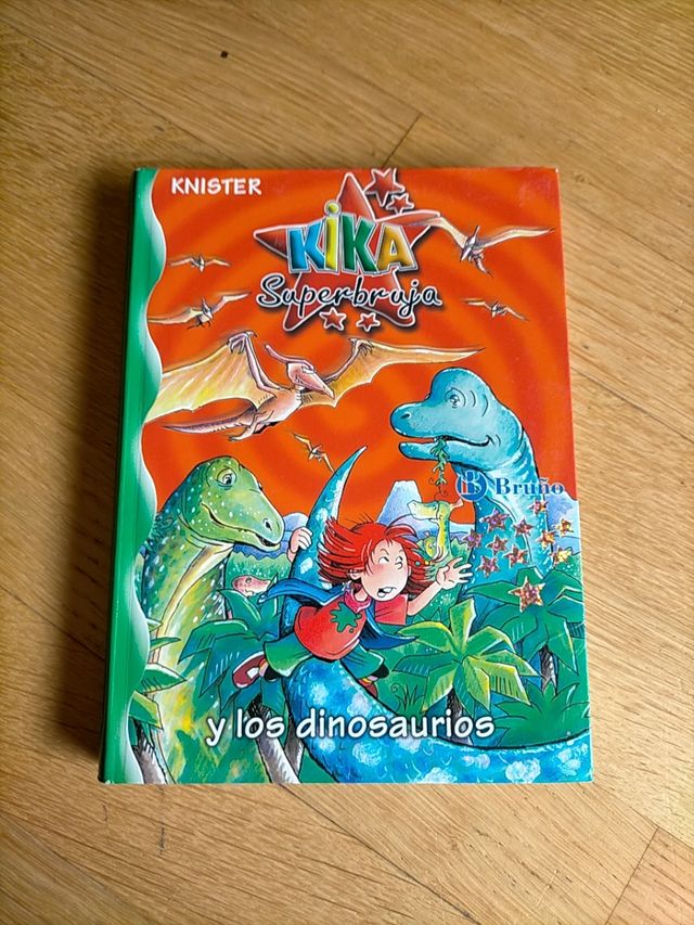 Kika Superbruja y los dinosaurios