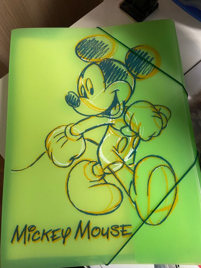 Archivador A ESTRENAR