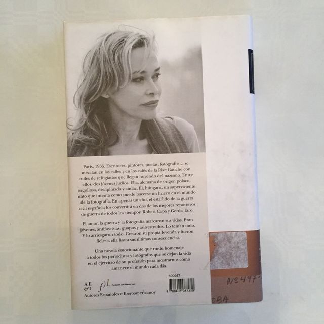 Libro "Esperando a Robert Capa" De Susana Fortes