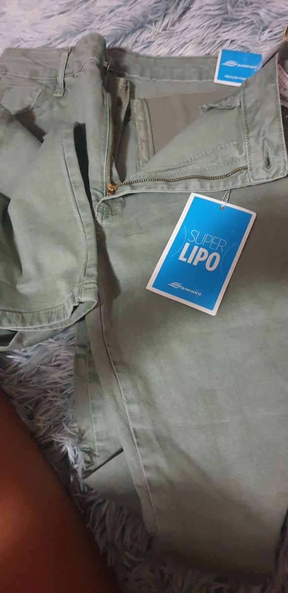 pantalón súper ligo