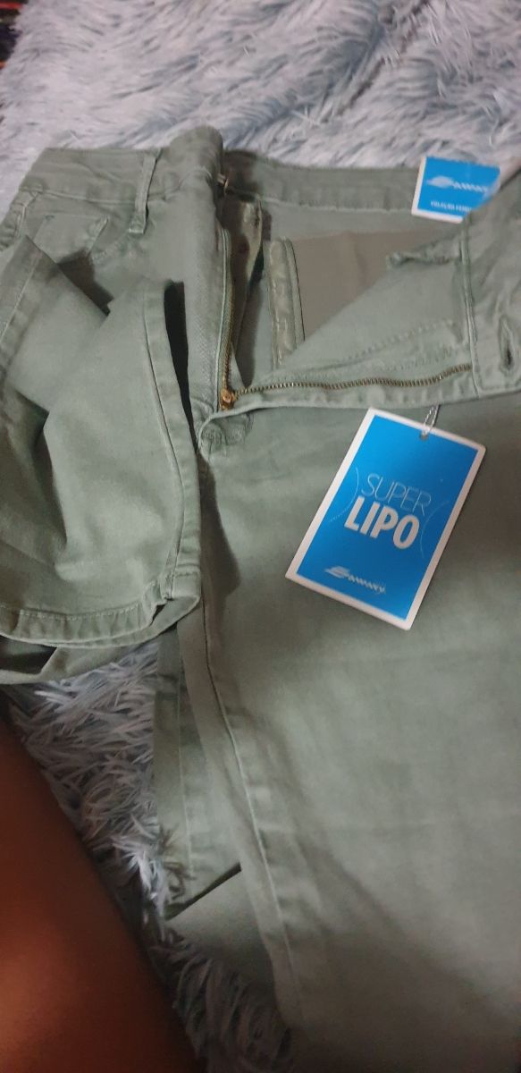 pantalón súper ligo