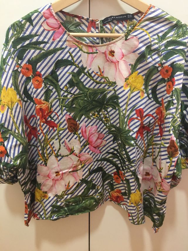 Blusa juvenil flores