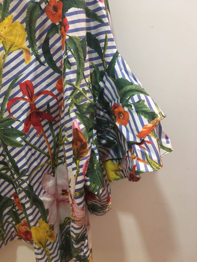 Blusa juvenil flores