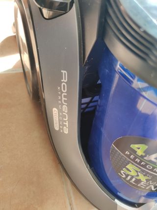 Aspirador Rowenta 6951ea xtrem power cyclonic de segunda mano por 45 EUR en  San Jorge en WALLAPOP