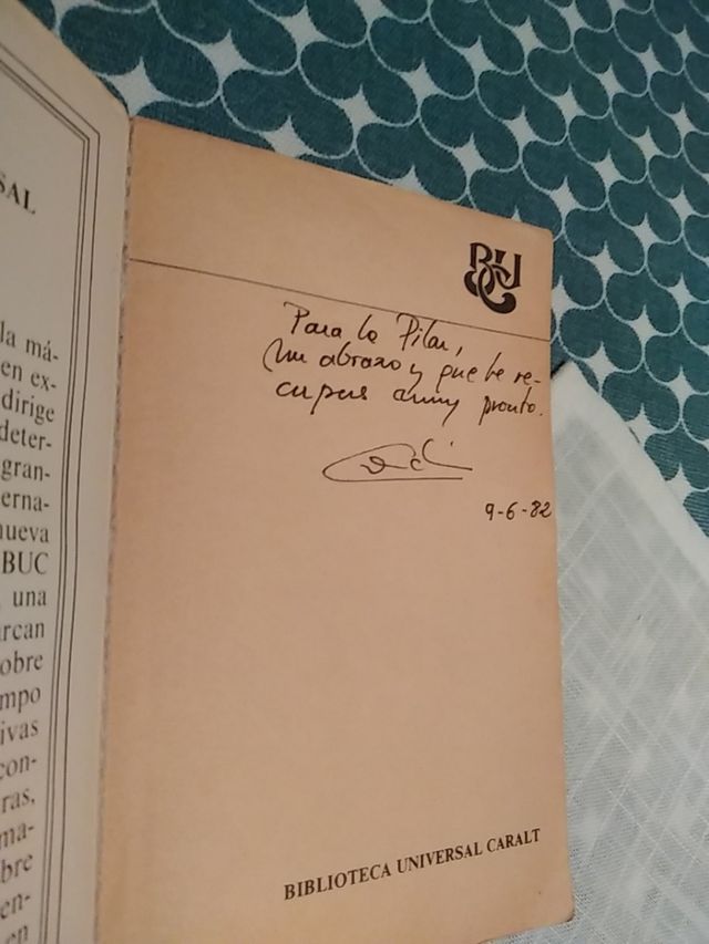 📖 "Este y Oeste" (1979) 📖
