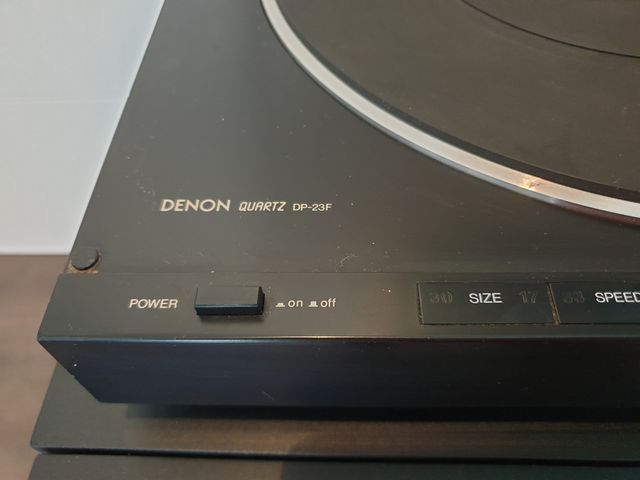 Tocadiscos automático Denon DP-23F