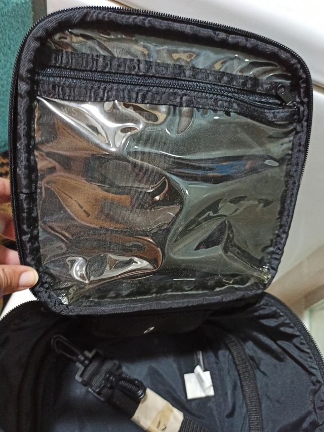 Neceser portamaquillaje con espejo