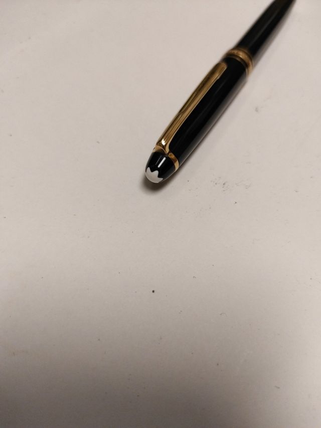 Caneta gravada Montblanc Meisterstuck.