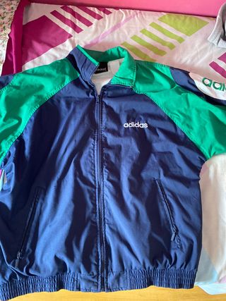 Chandal Adidas vintage de segunda mano en Madrid en WALLAPOP