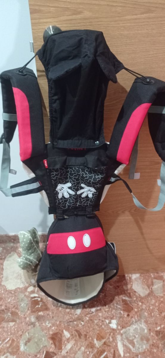 Mochila porteo y mochila pañalero