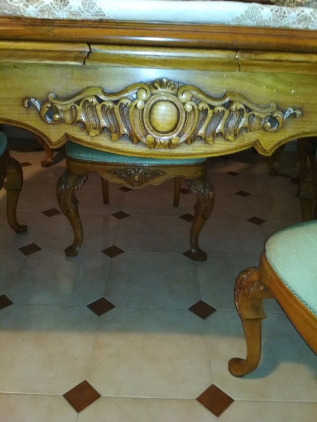 Comedor antiguo de roble