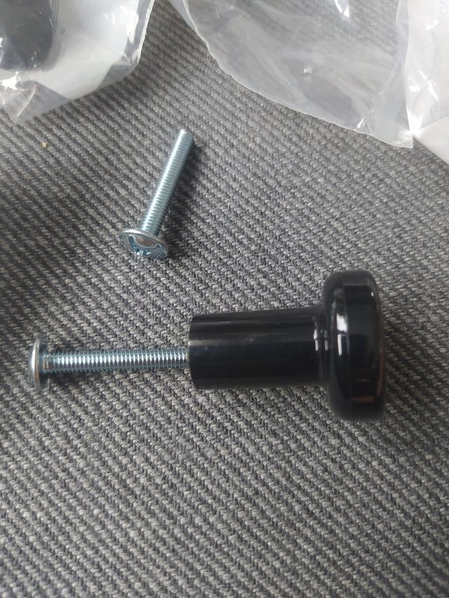 Tiradores negros (10 ud)