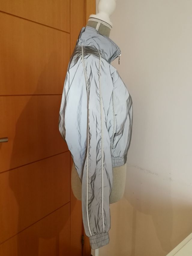 Chaqueta corta reflectante