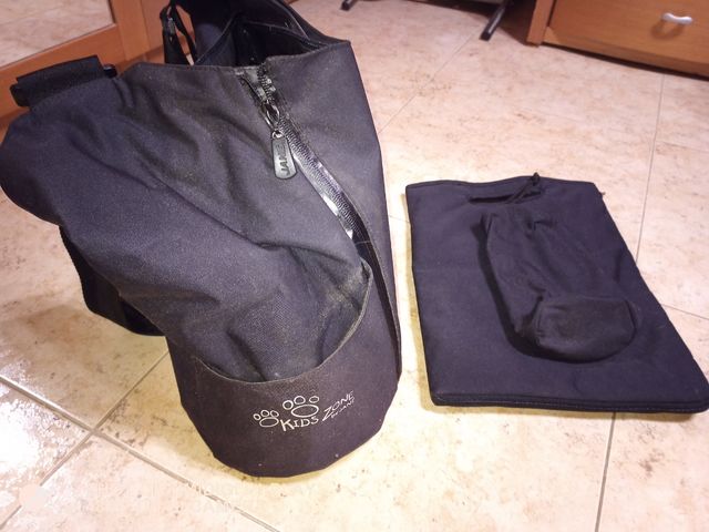 Carro ligero Cybex y bolsa necesser