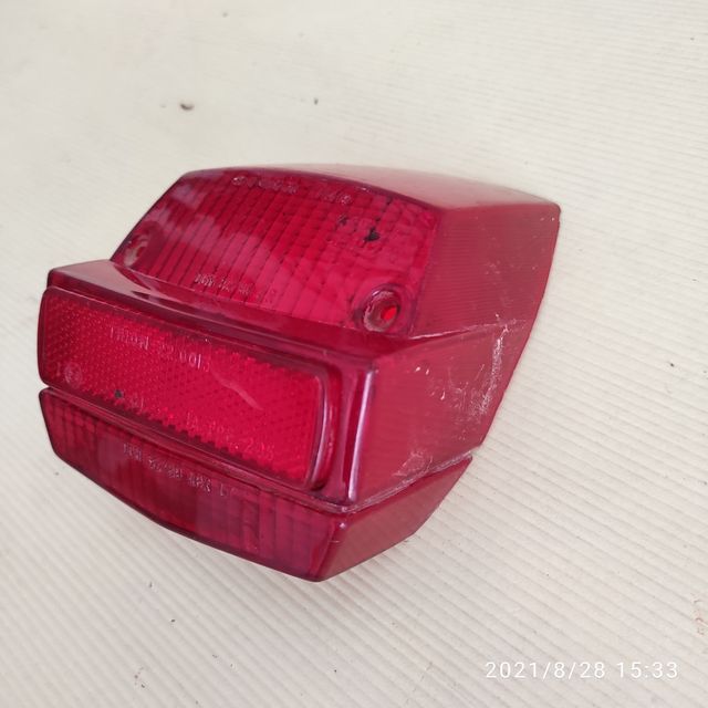 Tulipa trasera Vespa Primavera