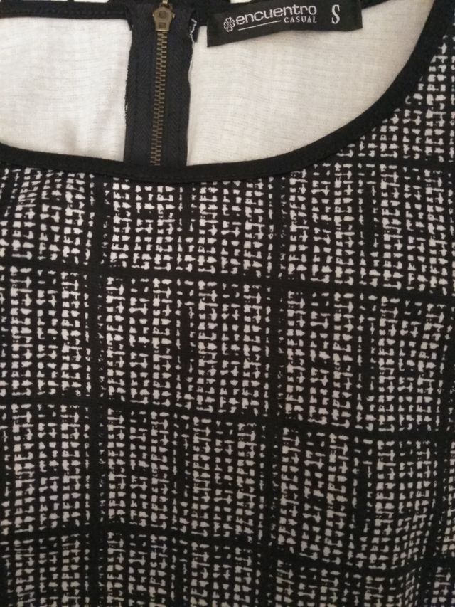 LOTE MUJER NEGRO Y GRIS TALLA  ( S Y M  )