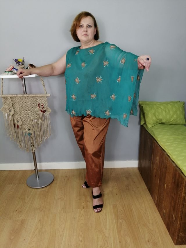 Traje de fiesta de seda India talla 62-64