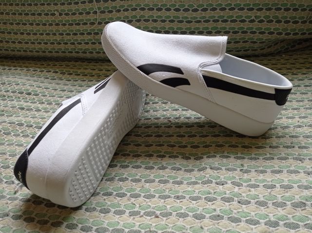 zapatillas Reebok Canvas low sz6,5(38,5)