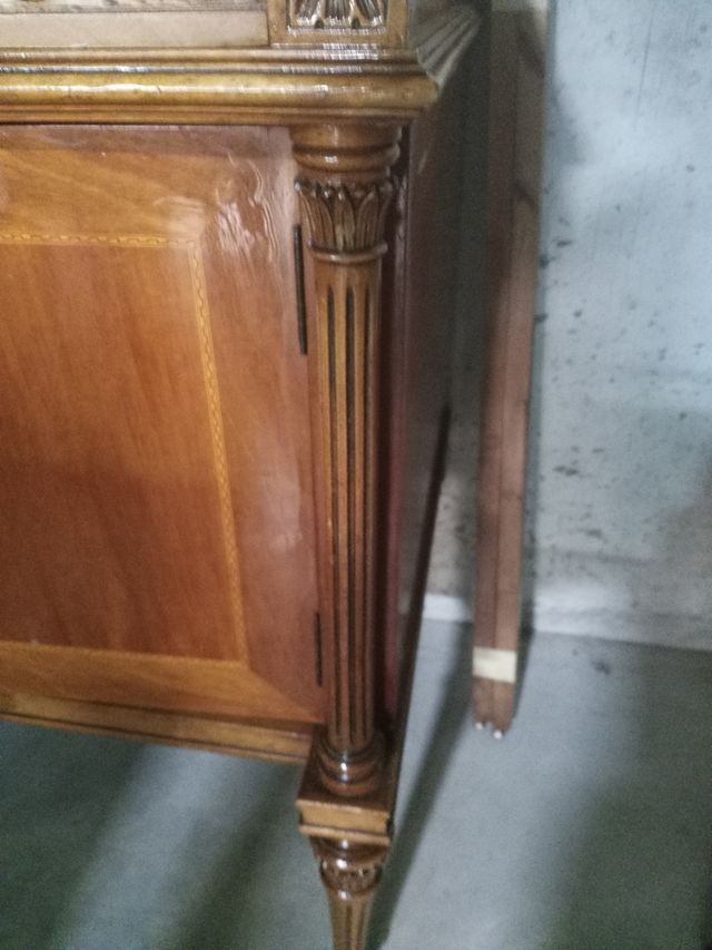 SALON COMEDOR vitrina 118×183, espejo 173×112