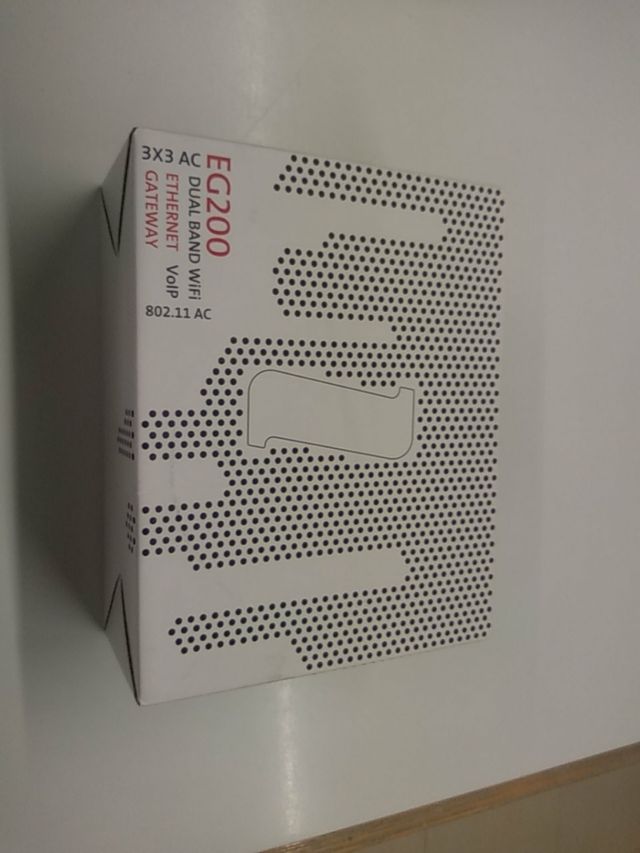 Router inalámbrico EG 200 dual band wifi