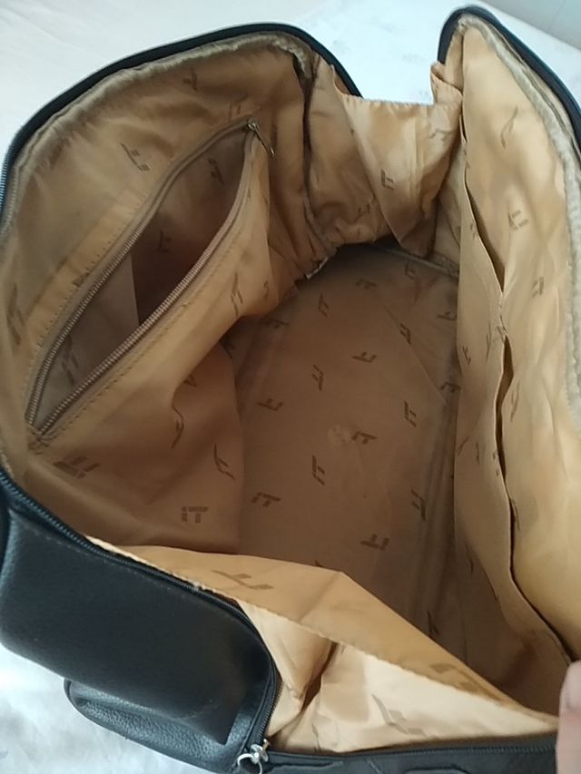 Bolso de viaje, INTERNATIONAL TRAVELLER. Nuevo.