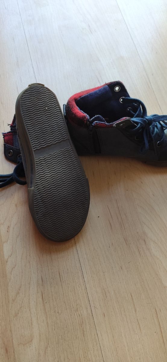 botas de lona talla 29 Marca  GIOS EPPO