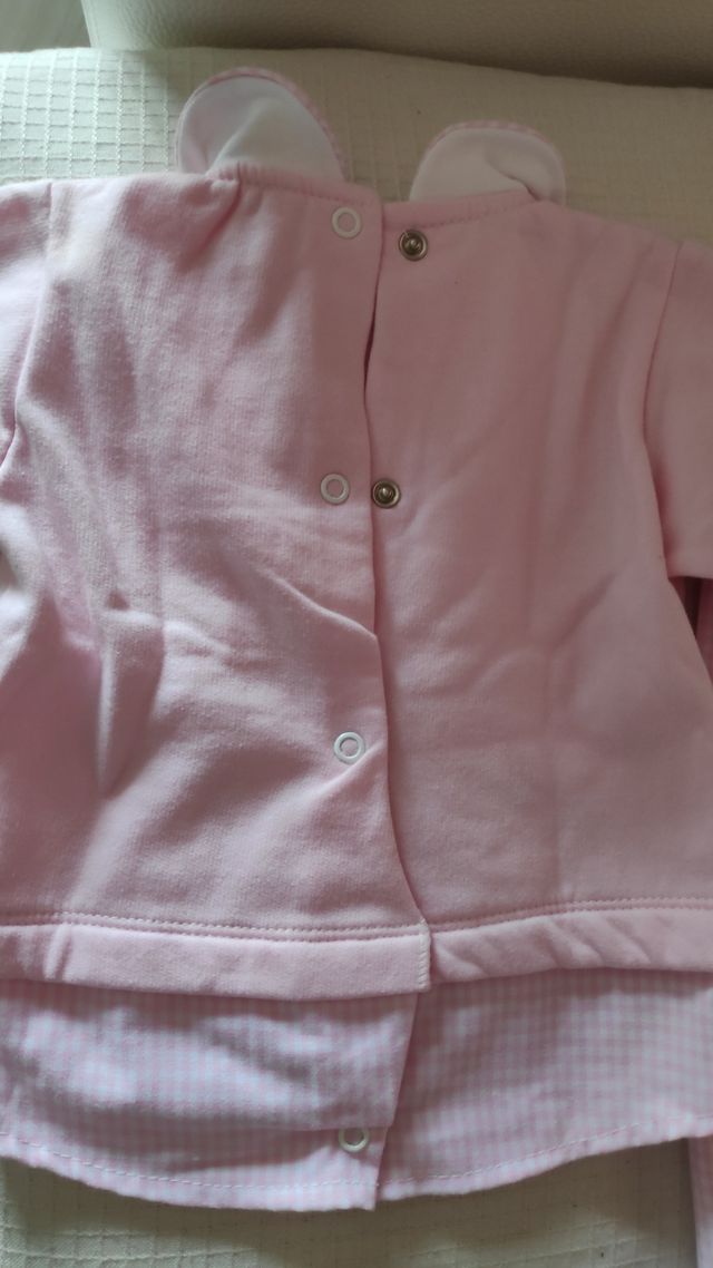 Conjunto pantalón y suéter invierno