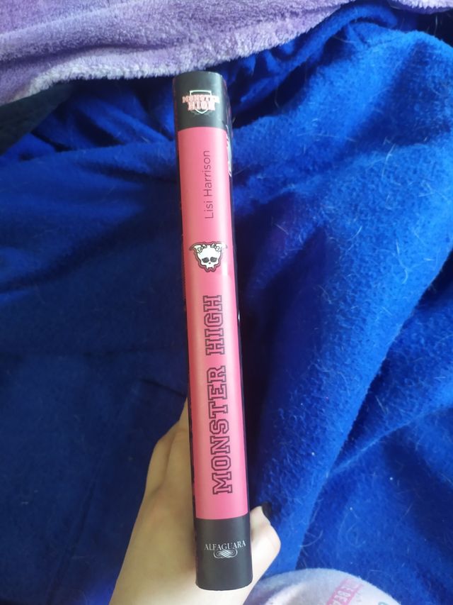 Libro 4 Monster High