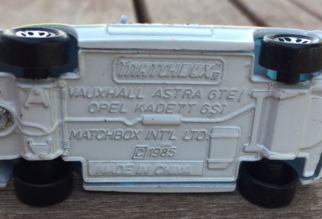 Miniatura opel kadett gsi policia