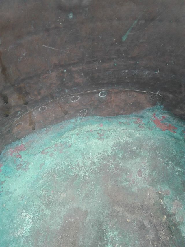 Caldero de cobre antiguo