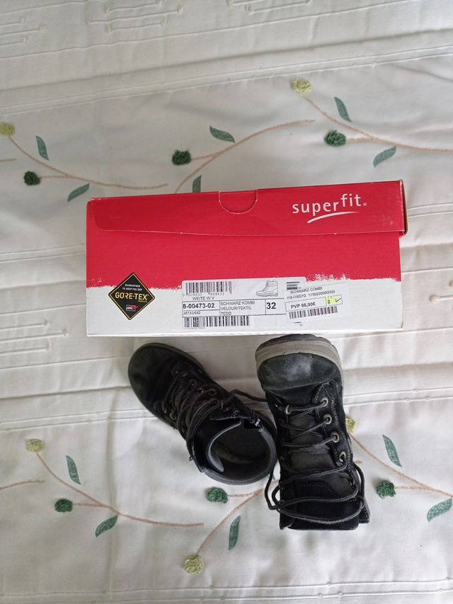 Botas negras Gore-tex niño número 32