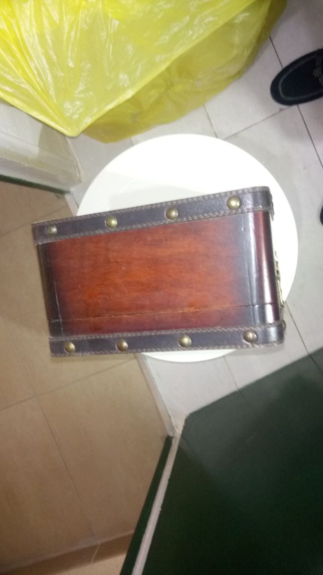 MALETA- CAJA VINTAGE.